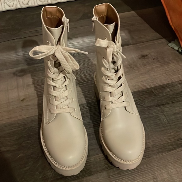 Women’s saylor lace-up combat boots - a new day- cream size 8 - Picture 3 of 5